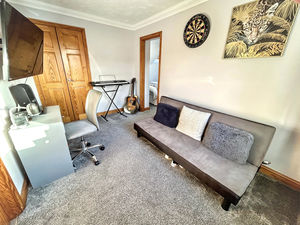 Bedroom- click for photo gallery